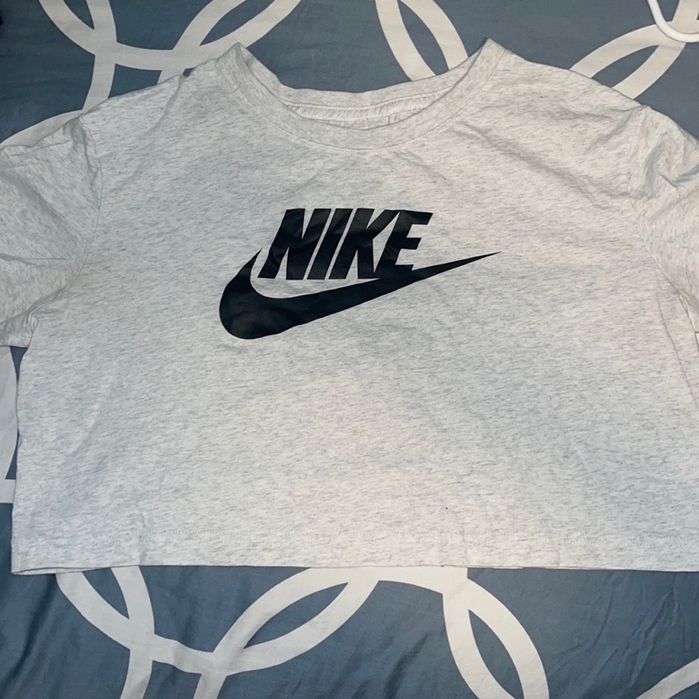 Nike Crop Top